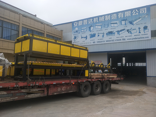 上(shàng)海(hǎi)客戶訂購(gòu)U型風(fēng)管生(shēng)産線全套